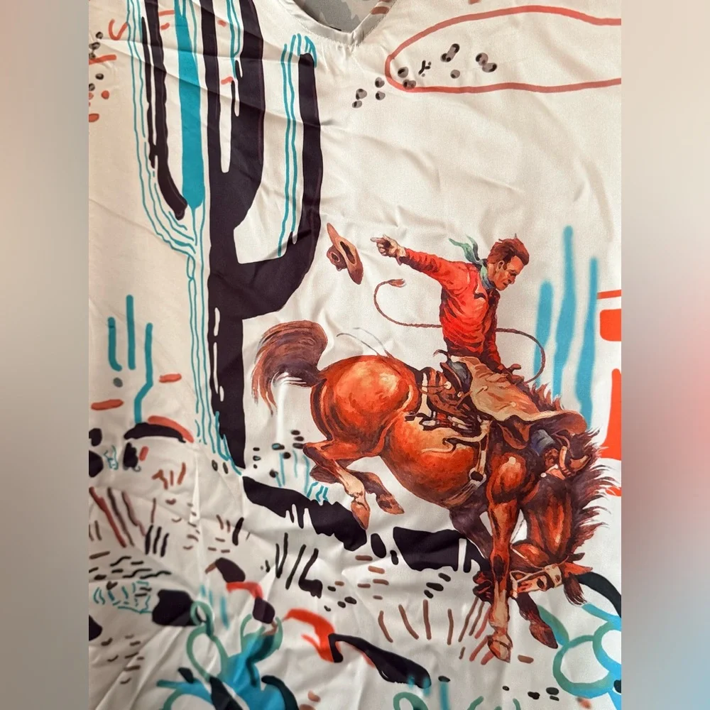 Bohemian Desert and Cowboy V-Neck oversized Women's Top in Cream and Brown S/M - Picture 4 of 4